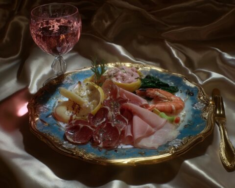 meat and wine - featured image